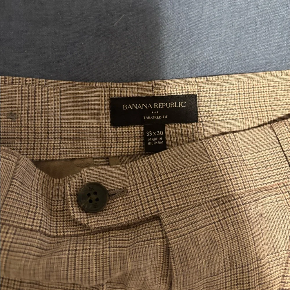 Banana Republic Tailored-Fit Linen-Blend Glen Plaid Suit Trouser in Sand (color)